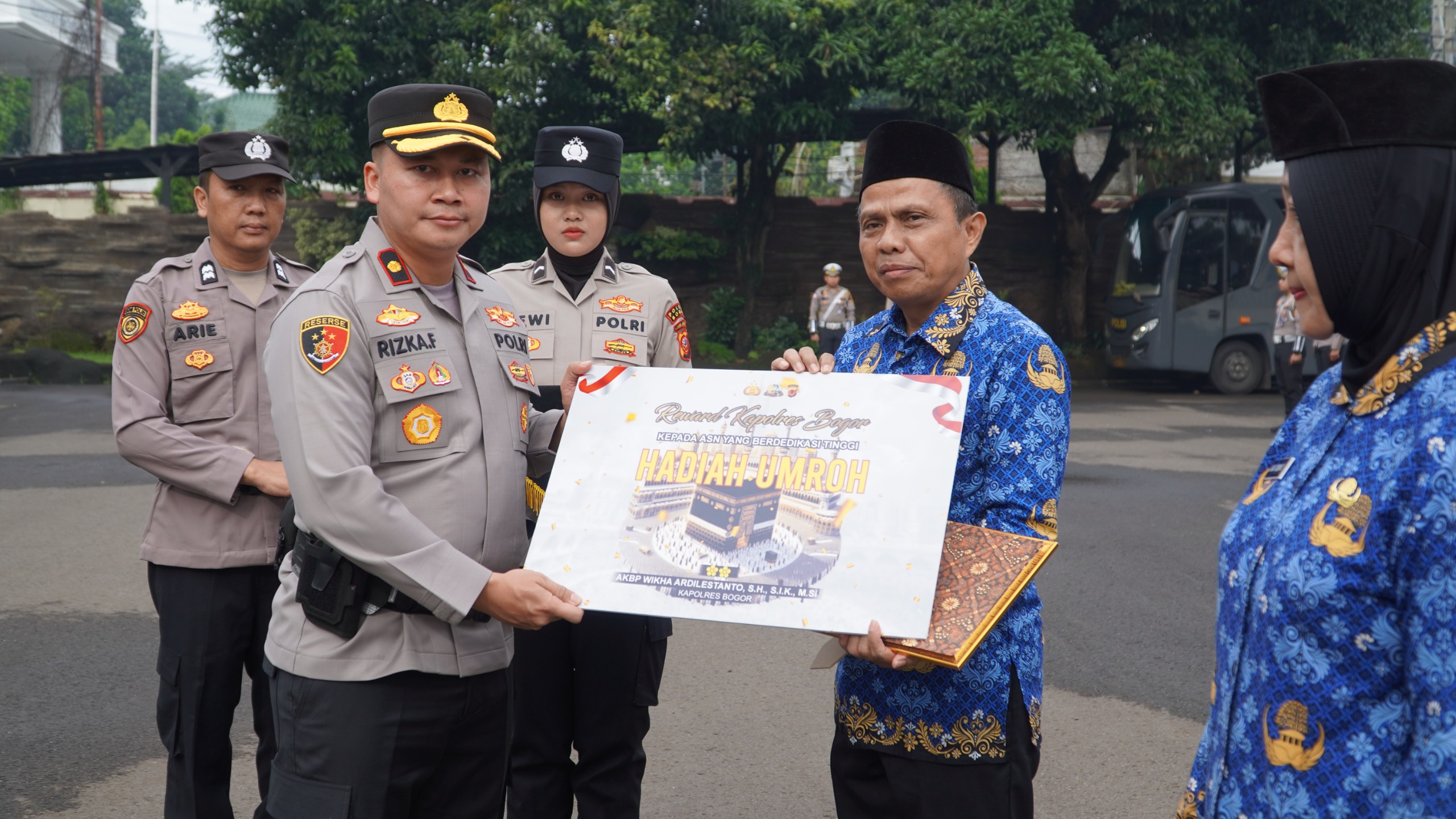 9bd58ec2-3a3b-4bd6-8944-cc7d6717c250